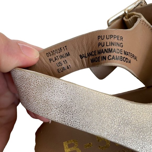 B-52 by Bullboxer Sandals Size 11 - Picture 8 of 8